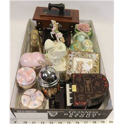 11 MUSIC BOXES WITH ONE TRINKET BOX INCL LENA LIU