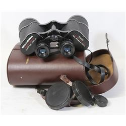 VINTAGE BELL & HOWELL 10 X 50 BINOCULARS IN AN