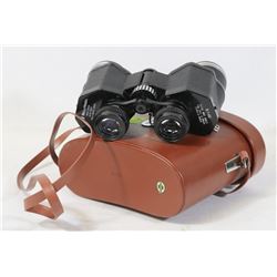 VINTAGE BELL & HOWELL 8 X 40 BINOCULARS IN AN