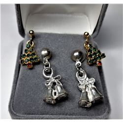 29)  LOT OF 2 CHRISTMAS THEMED EARRINGS