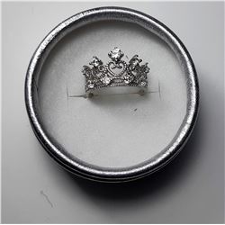 26)  925 STAMPED SILVER CROWN RING