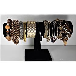 15)  LOT OF 14 BRACELETS