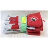 Image 1 : ON CHOICE: TEAM CANADA RED WORK GLOVES - LOT OF 2