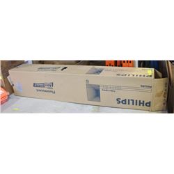 CASE OF 30 PHILLIPS FLUORESCENT LIGHT BULBS