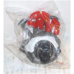 NEW 3M FULL FACE PIECE RESPIRATOR