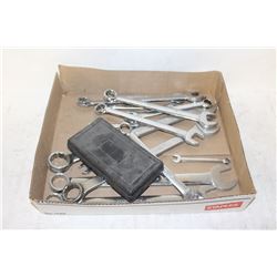 FLAT OF VARIOUS SIZE WRENCHES