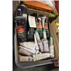 Image 1 : FLAT OF 3M HAND GLAZE, CYLINDER LUBRICANT AND MORE