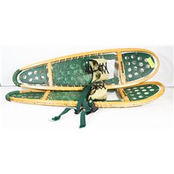 PAIR OF SNOWSHOES