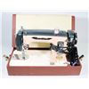 Image 1 : VINTAGE SEWING MACHINE