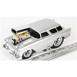 MUSCLE MACHINES 1955 BELAIR NOMAD 1:18 DIE CAST