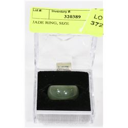 JADE RING, APPROX SIZE 8.25