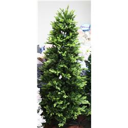 7.5 FT CHRISTMAS TREE "Q" ALL LIGHTS WORK WITH BOX