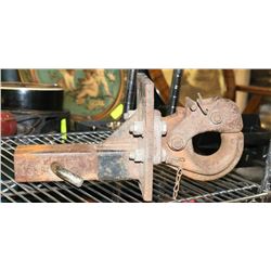 HOLLAND HEAVY DUTY PINTLE HITCH WITH