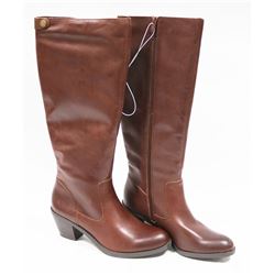 NEW GENUINE 1976 GENUINE LEATHER BOOTS SIZE 8