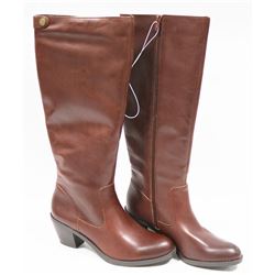 NEW GENUINE 1976 GENUINE LEATHER BOOTS SIZE 8.5