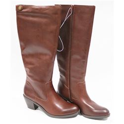 NEW GENUINE 1976 GENUINE LEATHER BOOTS SIZE 9.5