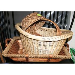 LOT OF ASSORTED WICKER BASKETS