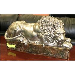 DECORATIVE LION FIGURE