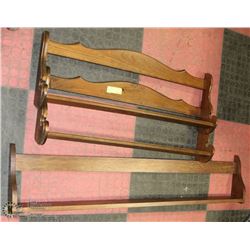 GROUP OF 3 WOOD WALL MOUNT PLATE STANDS