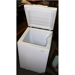 WOODS APARTMENT SIZE FREEZER