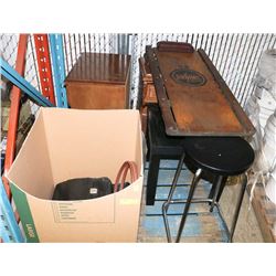 PALLET WITH CREEPER, END TABLES AND MORE