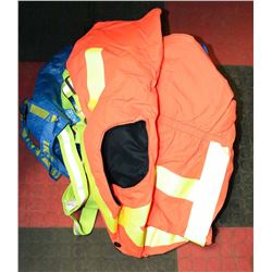 LOT OF SAFETY REFLECTIVE WORKWEAR