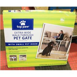EXTRA WIDE WALK THROUGH PET GATE WITH SMALL PET