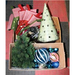 2 BOXES OF CHRISTMAS DECORATIONS INCL SOCKS, BEAM