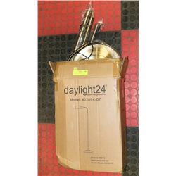 DAY LIGHT FLOOR LAMP