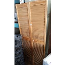BIFOLD DOOR
