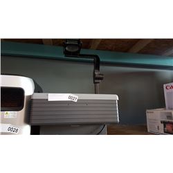 3M OVERHEAD PROJECTOR