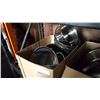 Image 2 : 2 BOXES POTS AND PANS