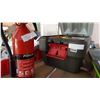 Image 1 : TOTE OF MUFFLER BANDAGES AND FIRE EXTINGUISHER