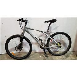 SILVER NO NAME BIKE