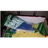 Image 2 : LOT OF GOLD KNITT AND CHEMICAL RESISTANT GLOVES
