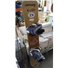 Image 1 : LAMAR SNOWBOARD WITH BOOTS AND BINDINGS