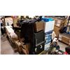 Image 1 : PALLET OF ESTATE GOODS