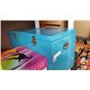 Image 1 : 2 BLUE METAL STORAGE BOXES