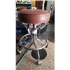 Image 1 : ROLLING STOOL