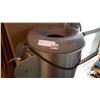 Image 2 : HOBART POTATO PEELER, WORKING, COMMERCIAL
