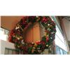 Image 1 : 36" PRE-LIT CHRISTMAS WREATH