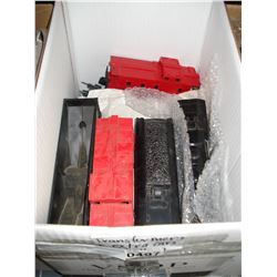 HO SCALE TRAINSET W/ TRANSFORMER TRACK AND EXTRA CARS