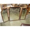 Image 1 : VINTAGE TRIFOLD MIRROR