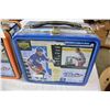 Image 2 : TWO WAYNE GRETZKY TIN LUNCH BOXES