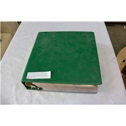 GREEN BINDER TWO COMPLETE SETS OF 1990 SCORE CARDS AMERICAN AND CANADIAN