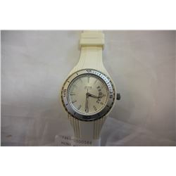 MENS WHITE GUESS SPORT WATCH WORKING