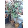 Image 5 : 2 ARTIFICAL TREES
