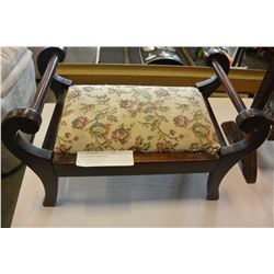 VICTORIAN FOOTSTOOL