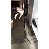 Image 2 : NEW MUSICIANS GEAR MIC STAND