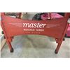 Image 2 : MAROON MASSAGE TABLE IN CARRY CASE